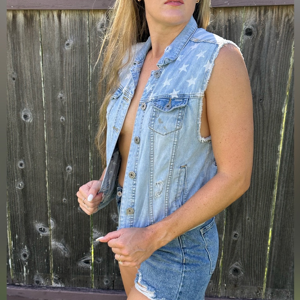Bullhead Denim Co. Jean Stars Stripes Sleeveless Button Vest Jacket Womens Sz S